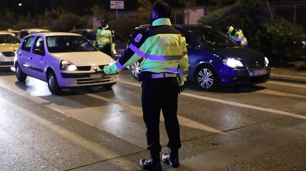 Κηφισιά: Συνελήφθη 22χρονος οδηγός που έτρεχε με 197χλμ/ώρα στη Νέα Εθνική Οδό Αθηνών–Λαμίας