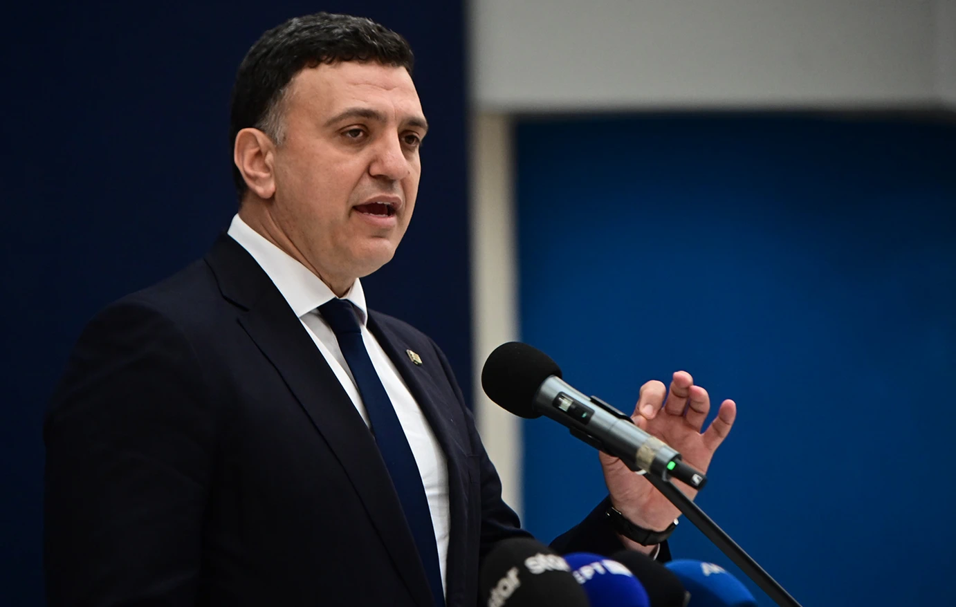 Β.Κικίλιας: «Δεν έχουν χτυπηθεί ελληνικά ή ελληνόκτητα πλοία»