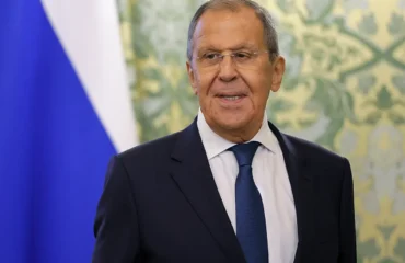 Σ.Λαβρόφ: «Επιτακτική» η ανάγκη για συζήτηση ανάμεσα στις «πέντε πυρηνικές δυνάμεις»