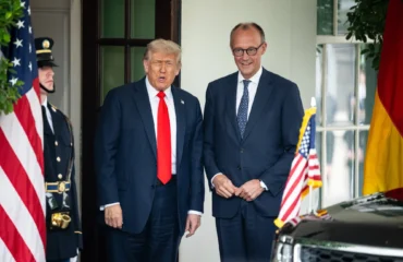 Μερτς μετά τη συνάντηση με Τραμπ: «Άδικη η κριτική στον Στάρμερ – Δεν πρέπει να αντιμετωπιστεί η Ισπανία αρνητικά»