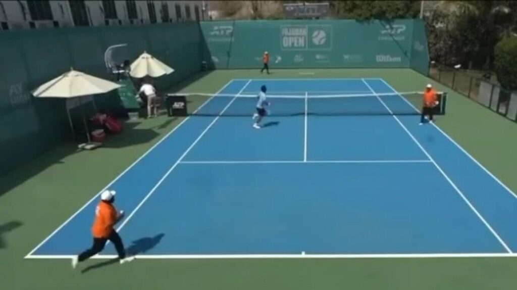 ΗΑΕ: Διακόπηκε τουρνουά τένις κοντά στο Ντουμπάι λόγω των βομβαρδισμών – Έτρεχαν να κρυφτούν (βίντεο)