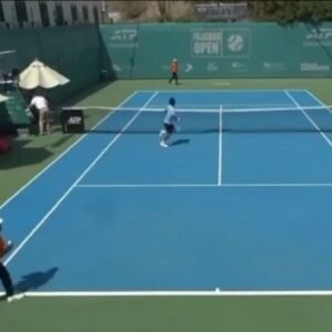 ΗΑΕ: Διακόπηκε τουρνουά τένις κοντά στο Ντουμπάι λόγω των βομβαρδισμών – Έτρεχαν να κρυφτούν (βίντεο)