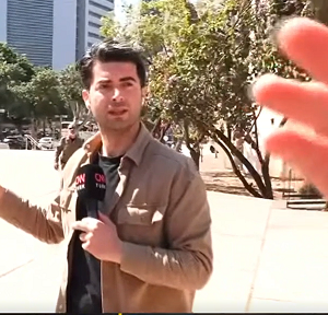 Τελ Αβίβ: Τούρκος δημοσιογράφος και κάμεραμαν συνελήφθησαν κατά τη διάρκεια ρεπορτάζ (βίντεο)