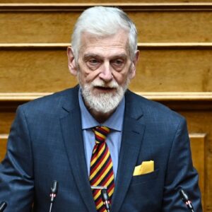 Γ.Λοβέρδος: «1.500 Έλληνες εγκλωβισμένοι στα ΗΑΕ – Αν δεν ανοίξει ο εναέριος χώρος δεν μπορούν να μεταφερθούν»