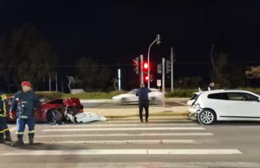 Καραμπόλα πέντε οχημάτων στη λεωφ.Ποσειδώνος: Ένας νεκρός και δύο τραυματίες