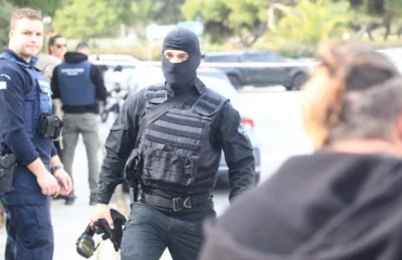 Συνελήφθησαν επ’αυτοφόρω δύο αλλοδαποί που θα έφερναν παράνομους μετανάστες στη χώρα μας