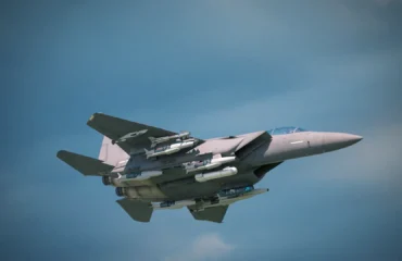 Ισραηλινή Αεροπορία: «Με 100 μαχητικά και 250 βόμβες ισοπεδώσαμε διοικητικό συγκρότημα στην Τεχεράνη» (βίντεο)