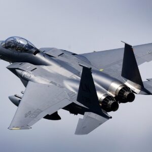 Οι Ιρανοί ισχυρίζονται ότι κατέρριψαν ένα F-15 κοντά στην Τεχεράνη (βίντεο)