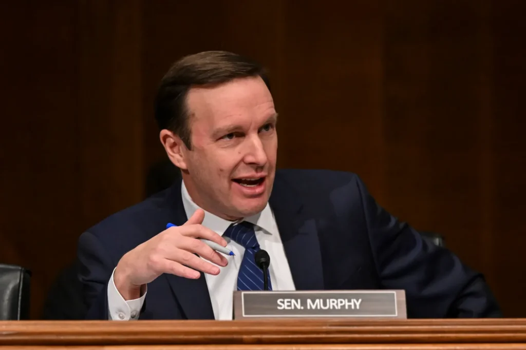 Γερουσιαστής Κρις Μέρφι: «Μας είπαν ότι δεν μπορούν να προστατέψουν τους Αμερικανούς στρατιώτες από τα drones»