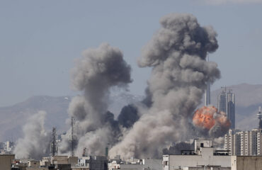 Ισραηλινό σφυροκόπημα στην Τεχεράνη – Ετοιμάζουν να ρίξουν νέα drone στην μάχη οι Ιρανοί (βίντεο)