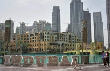 Όπου φύγει-φύγει οι ζάμπλουτοι του Ντουμπάι – Πληρώνουν εξοφρενικές τιμές για να γλιτώσουν από τους πυραύλους