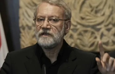 Αλί Λαριτζάνι για Ντ.Τραμπ: «Ας αναρωτηθεί αν το σύνθημα είναι «Πρώτα η Αμερική» ή «Πρώτα το Ισραήλ»