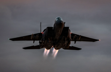 Μαχητικό αεροσκάφος F/A-18 του Κουβέιτ κατέρριψε τα τρία F-15 των ΗΠΑ