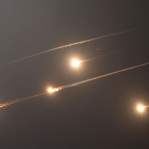 Βίντεο: Βαλλιστικός πύραυλος του Ιράν έπληξε την πόλη Μπεΐτ Σεμές