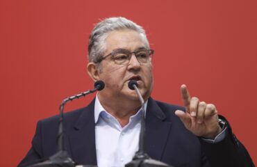 Δ.Κουτσούμπας: «Δύο από τα drones που αναχαίτισαν τα ελληνικά F-16 κατευθύνονταν στην Σούδα»!