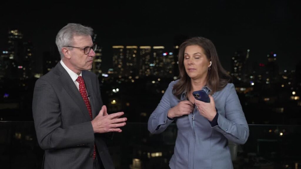 Βίντεο: Η στιγμή που δημοσιογράφος του CNN τρέχει σε καταφύγιο όταν ήχησαν οι σειρήνες στο Τελ Αβίβ