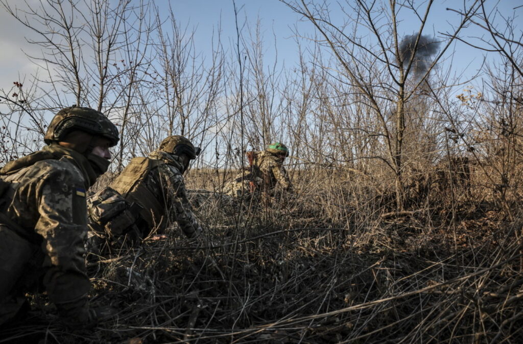Ουκρανία: Πάνω από πέντε τραυματίες εξαιτίας ρωσικών επιθέσεων σε σιδηροδρομικές υποδομές