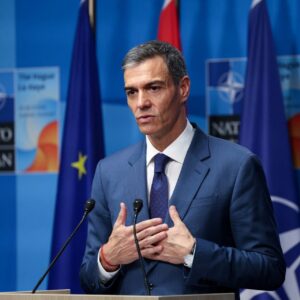 Π.Σάντσεθ: «Δεν μπορείτε να παίζετε ρωσική ρουλέτα με τη μοίρα εκατομμυρίων ανθρώπων»