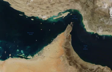 Ιράν: Μπορεί να «παγώσει» τη διέλευση από τα στενά του Ορμούζ για μήνες – Παράγει έως και 10.000 drones