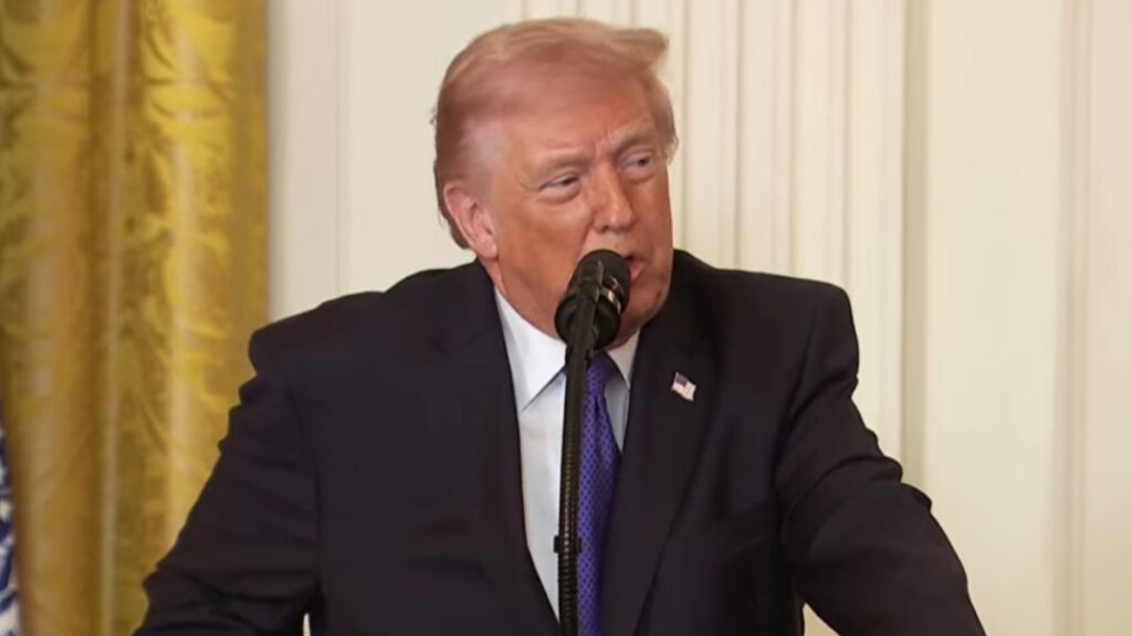 Ν.Τραμπ: «Μετά την έναρξη της επιχείρησης “Επική Οργή” έχουν επιστρέψει στις ΗΠΑ πάνω από 9.000 Αμερικανοί»