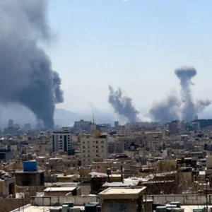 Σχεδόν το 50% των ιρανικών πυραύλων και drones στόχευσαν τα ΗΑΕ!