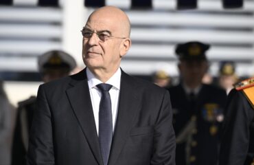 Τηλεφωνική επικοινωνία Ν.Δένδια με τον υπουργό Άμυνας των ΗΑΕ