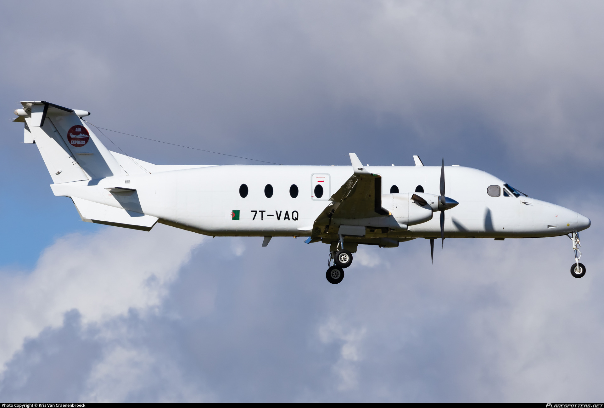 Αλγερία: Συνετρίβη στρατιωτικό μεταγωγικό αεροσκάφος – Δύο νεκροί και τέσσερις τραυματίες