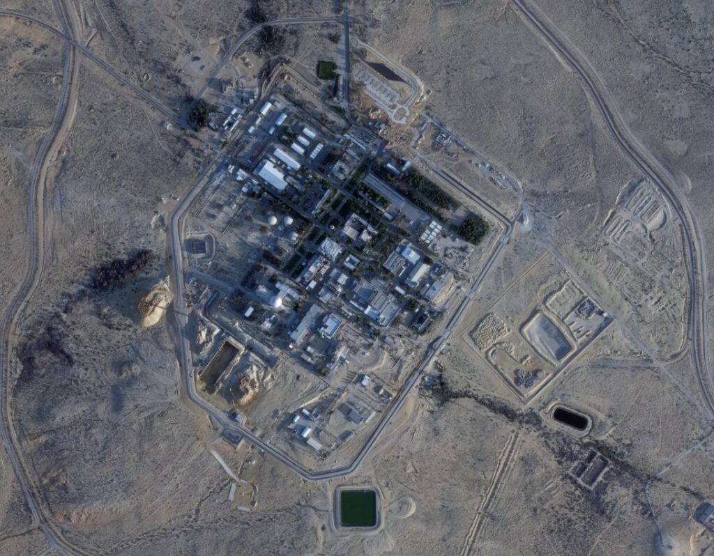 Ιράν: «Θα κτυπήσουμε το πυρηνικό συγκρότημα της Ντιμόνα στο Ισραήλ»