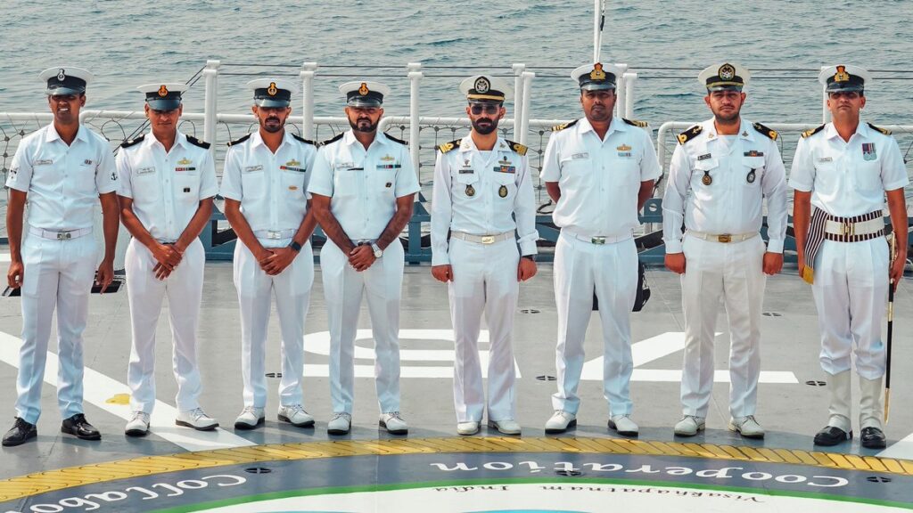 Βίντεο: Η τελευταία παρέλαση των Ιρανών ναυτών πριν τη βύθιση της φρεγάτας Iris Dena στη Σρι Λάνκα