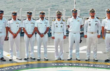 Βίντεο: Η τελευταία παρέλαση των Ιρανών ναυτών πριν τη βύθιση της φρεγάτας Iris Dena στη Σρι Λάνκα