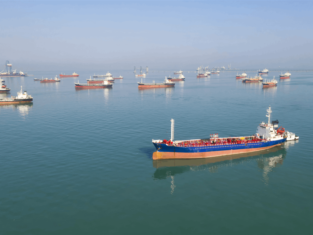 Κίνα, Ρωσία και Πακιστάν οι μόνες χώρες που έλαβαν άδεια από το Ιράν να περνούν τα Στενά του Ορμούζ!