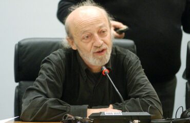 ΣΥΡΙΖΑ: «Έφυγε» από τη ζωή σε ηλικία 80 ετών ο Άλκης Ρήγος