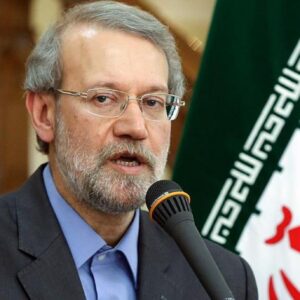 Αλί Λαριτζάνι για πιθανή αμερικανική χερσαία επιχείρηση στο Ιράν: «Περιμένουμε να σας ντροπιάσουμε»