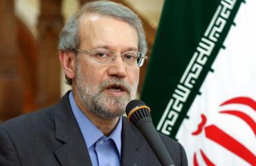 Αλί Λαριτζάνι για πιθανή αμερικανική χερσαία επιχείρηση στο Ιράν: «Περιμένουμε να σας ντροπιάσουμε»