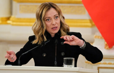 Τ.Μελόνι: «Σχεδιάζουμε να στείλουμε βοήθεια για την αεροπορική άμυνα στις χώρες του Κόλπου»