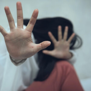 Ρόδος: Μητέρα κακοποιούσε την 30χρονη κόρη της που πάσχει από αυτισμό και μέτρια νοητική υστέρηση