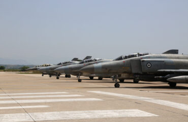 Προσήχθη 23χρονος Ιρακινός στα Μέγαρα: Τον είδαν να βιντεοσκοπεί έξω από τη στρατιωτική βάση στη Πάχη