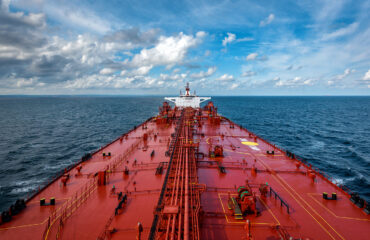 Aνατινάχτηκε αγκυροβολημένο δεξαμενόπλοιο ανοικτά του Κουβέιτ