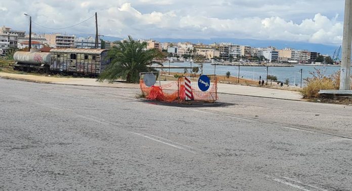 Κόρινθος: Άνοιξε «τρύπα» στο δρόμο προς Ποσειδωνία (φώτο-βίντεο)