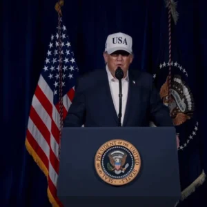 Ν.Τραμπ: «Θα ήταν θαυμάσιο εάν οι Κούρδοι του Ιράκ μπουν στο Ιράν – Θα τους υποστηρίξω»