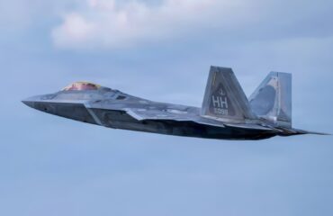 Αμερικανός πιλότος stealth F-22 είχε αφήσει ανοικτό τον αναμεταδότη και «πρόδωσε» το αεροσκάφος!
