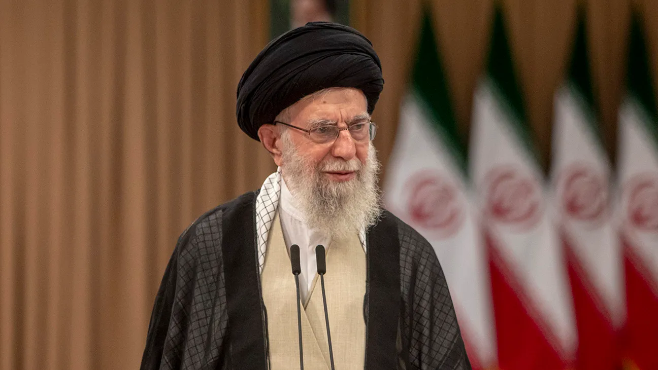 Ο Αλί Χαμενεΐ εξοντώθηκε με βολή από… το διάστημα! (βίντεο)