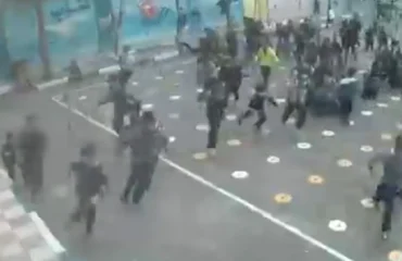 Πρώτη μέρα πολέμου στο Ιράν: Ο βομβαρδισμός σχολείου της πόλης Καζβίν (βίντεο)