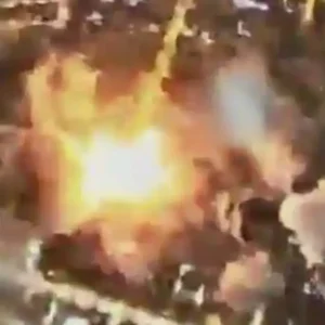 Τεχεράνη: Περίπου 50 ισραηλινά μαχητικά αεροσκάφη έπληξαν το υπόγειο καταφύγιο του Αλί Χαμενεΐ (βίντεο)