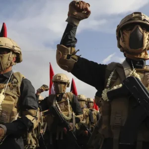 Με το χέρι στην σκανδάλη οι Χούθι: Απειλούν εκ νέου τις ΗΠΑ – «Να είστε βέβαιοι ότι θα βυθίσουμε πλοία σας»