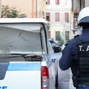 Κρήτη: Συνελήφθησαν δύο 24χρονοι που ετοίμαζαν επιθέσεις σε σπίτια αστυνομικών