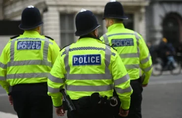 Βρετανία: Χειροπέδες σε τέσσερα άτομα για κατασκοπεία υπέρ του Ιράν