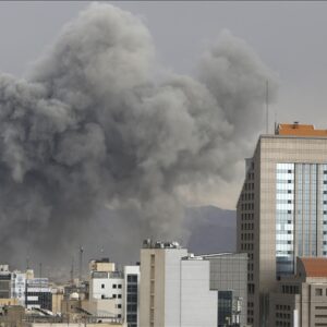 Βίντεο: Μεγάλη έκρηξη στο κέντρο της Τεχεράνης – Οι Ισραηλινοί έπληξαν τα κεντρικά της αστυνομίας