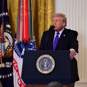 Τελεσίγραφο Ν.Τραμπ στο Ιράν: «Χάσατε το Ναυτικό σας – Παραδοθείτε πριν πεθάνετε» (βίντεο)