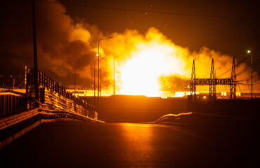 Bίντεο: Ανατινάχτηκαν από ιρανικά drones εγκαταστάσεις αμερικανικών εταιρειών στην Βασόρα στο Ιράκ